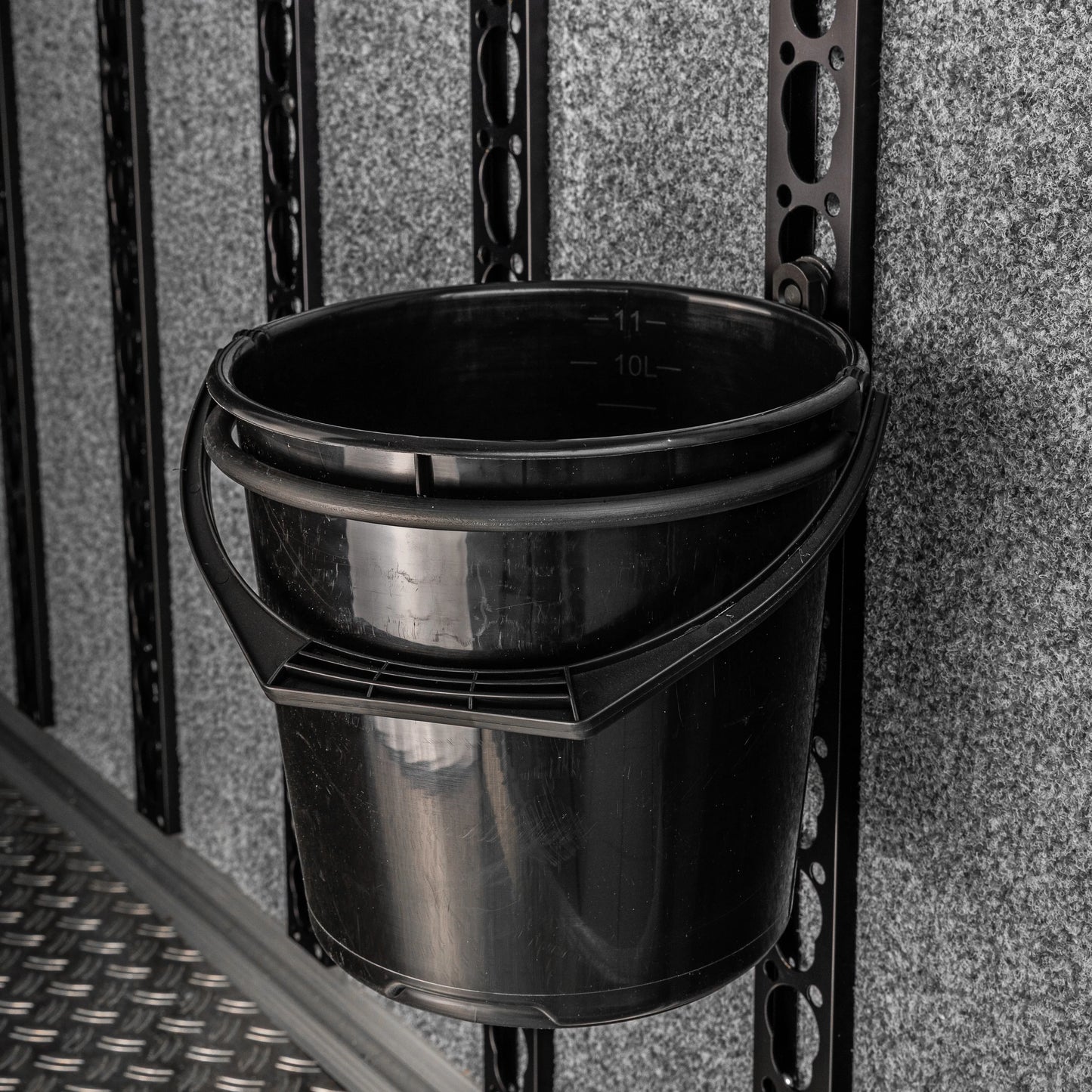 Bucket holder / Bag holder