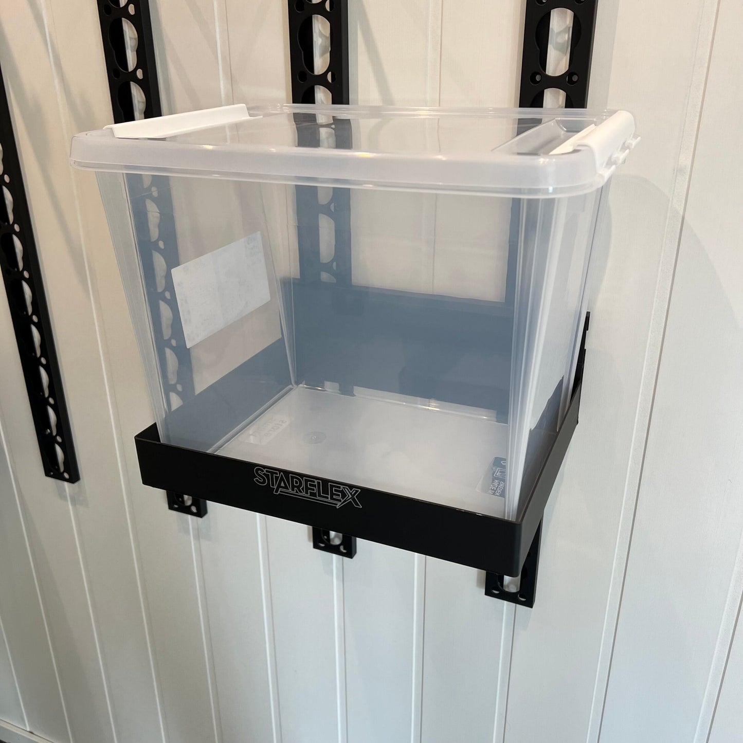 Halter für Plastikbox