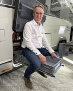 Euroslideren er konstruert for å tåle høy vekt og daglig bruk. Stabil ramme og kraftige skinner sikrer trygg og pålitelig funksjon over tid.